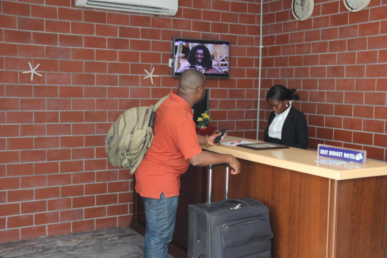 Best Budget Hotel Kunkwaba Exterior photo