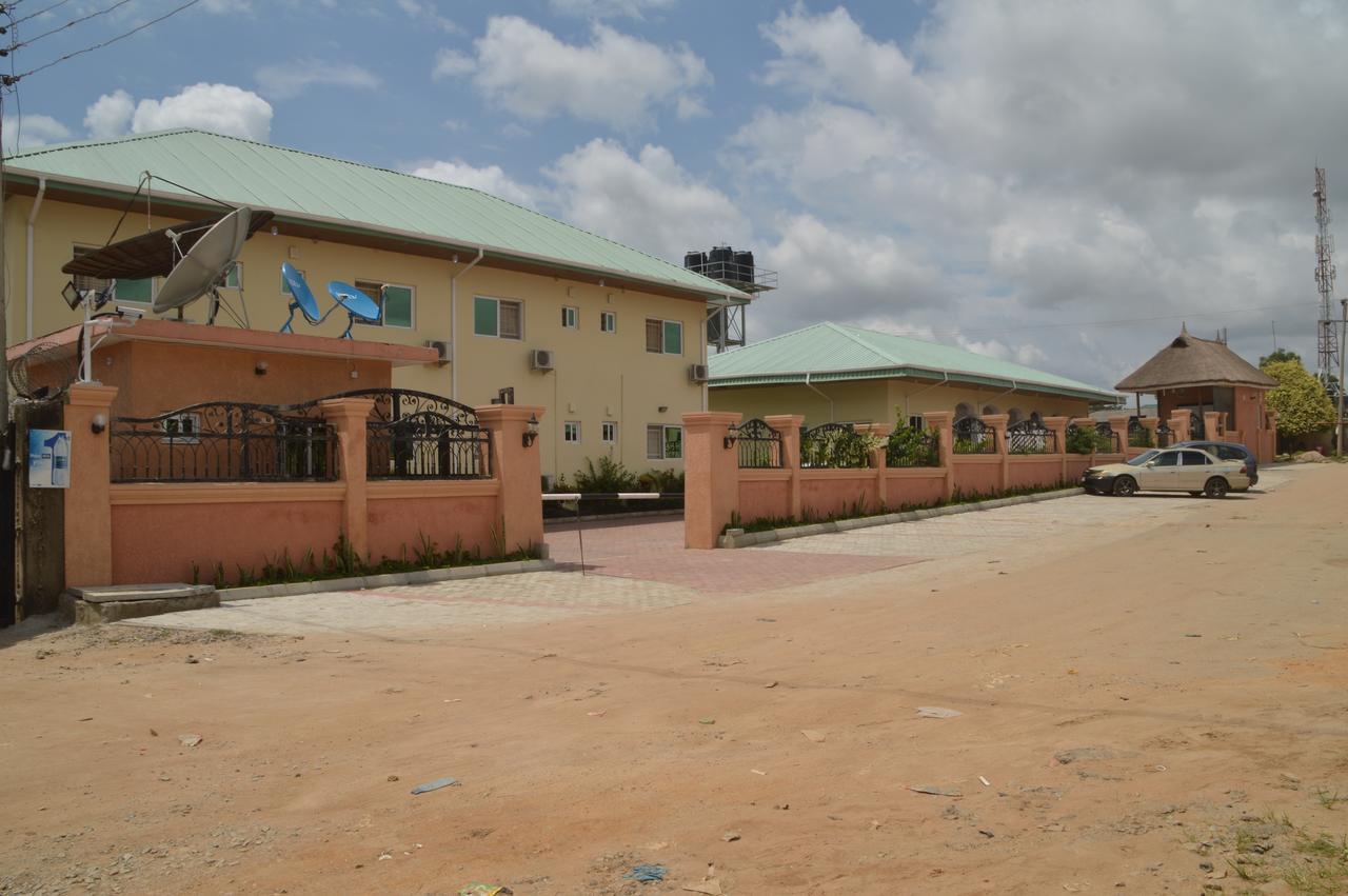Best Budget Hotel Kunkwaba Exterior photo