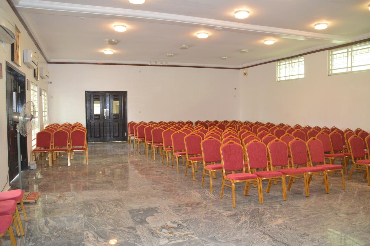 Best Budget Hotel Kunkwaba Exterior photo